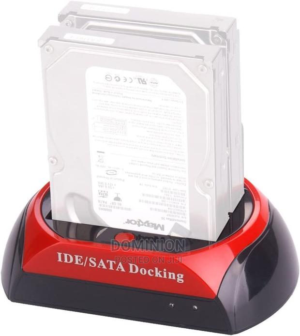 Ide/Sata HDD Docking · Photo 1