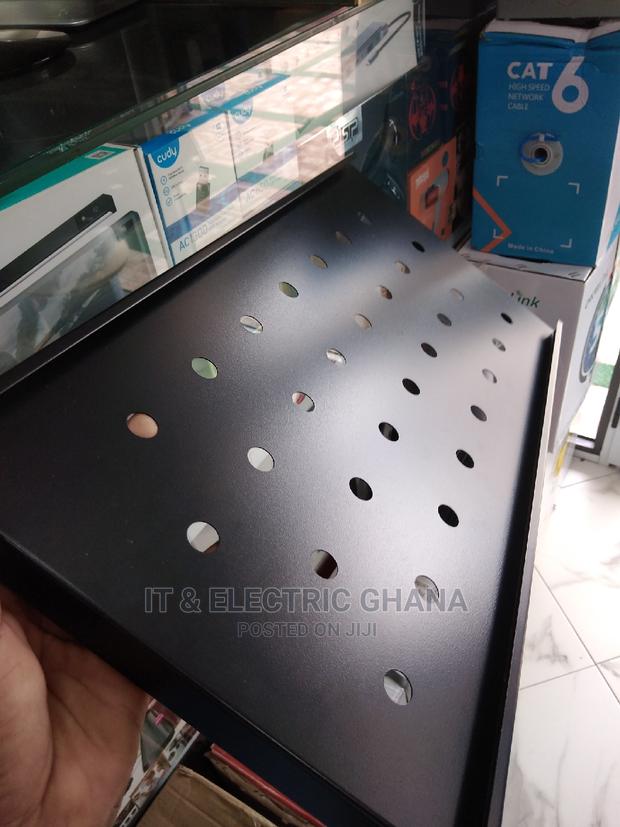 Network Cabinet Tray · Photo 2