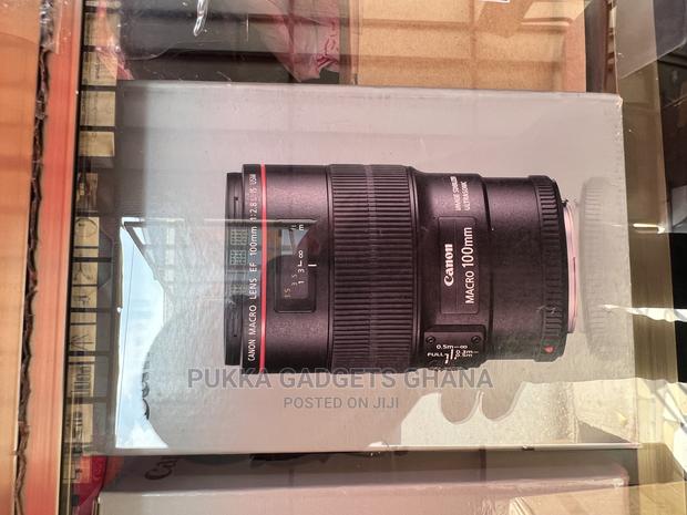 Canon 100mm F2.8L USM Lens · Photo 1