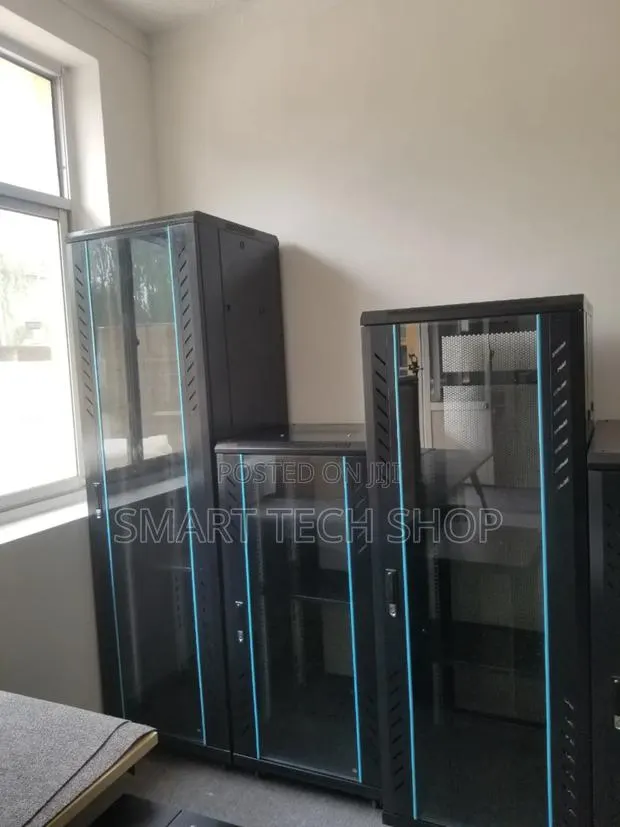 High Quality Ac3 20u Server And Network Rack 600x600 Floor Standing · Photo 1