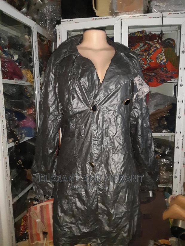 Soft and Light Jacket for Average Weather · Photo 1