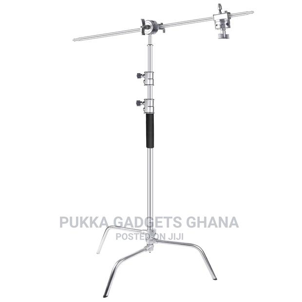C - Stands · Photo 1