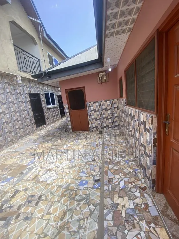 1bdrm Apartment in Afuaman Station, Manhean for rent · Photo 1