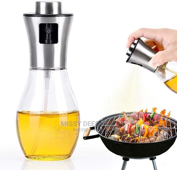 200ml Oil Control Bottle · Photo 2