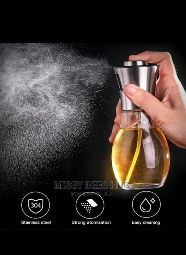 200ml Oil Control Bottle · Photo 3