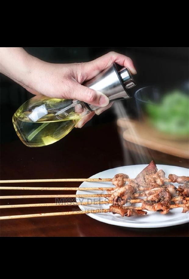 200ml Oil Control Bottle · Photo 5