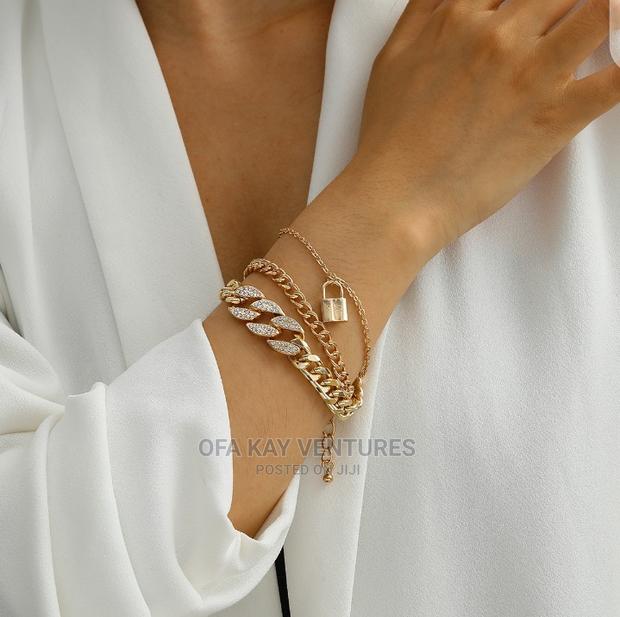 Bracelet Link Chain for Women · Photo 3