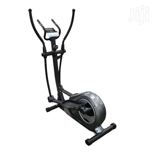 Cross Trainer · Photo 1
