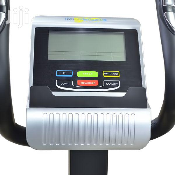 Cross Trainer · Photo 3