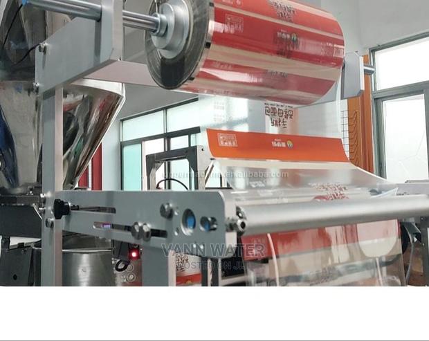 Powdered Punch Packaging Machine · Photo 5