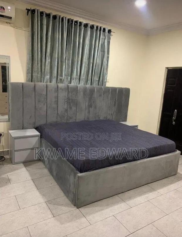 King Size Bed Frame · Photo 1