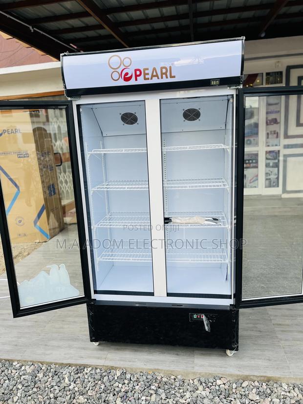 Pearl 568 Litres Fridge for Displaying Drinks Beverages · Photo 1