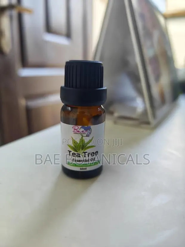 Tea Tree Essential Oil (10ml) · Photo 1