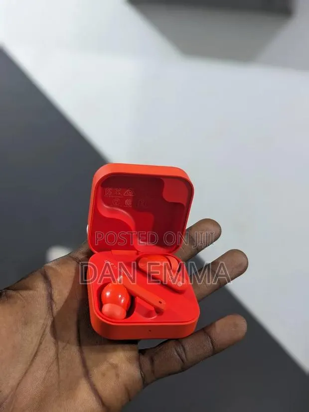 Nothing Earbuds · Photo 1