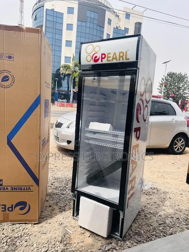 Available Now PVC 424-2b Display Fridge · Photo 1