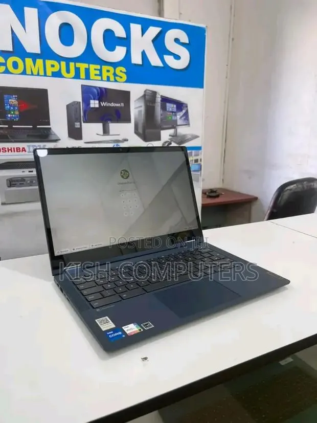 New Laptop Lenovo Chromebook C630 8GB Intel Core i5 eMMC 128GB · Photo 1