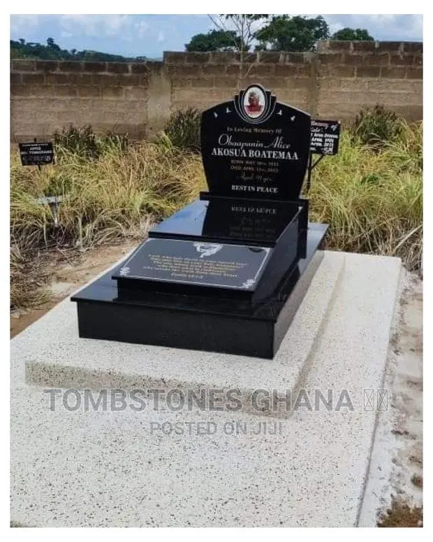 Granite Tombstone With White Terrazzo · Photo 1