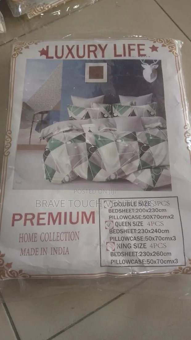 Queen Size Bedsheet With 3 Pillow Cases - Green/Brown/White · Photo 2