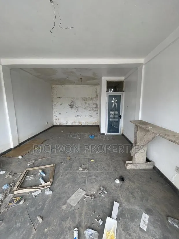 Shop for Rent at Spintex Texpo Market · Photo 3