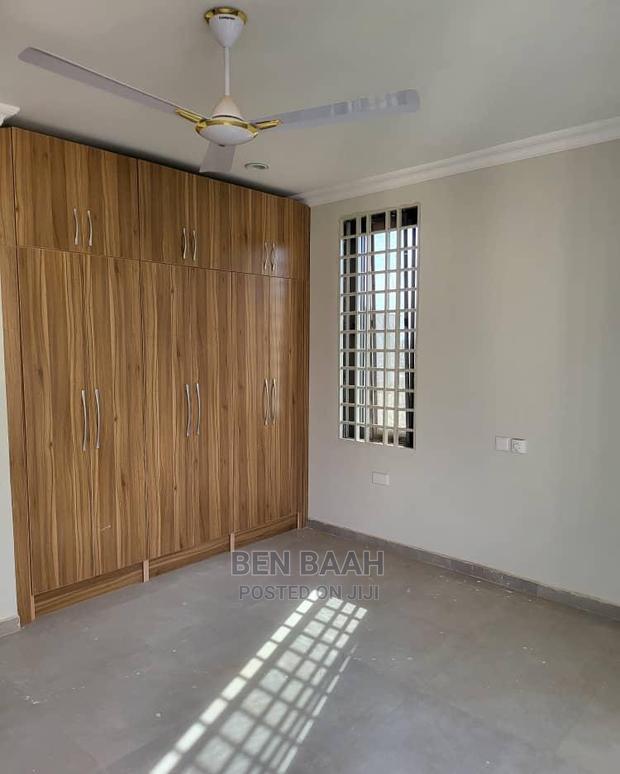 2bdrm Block of Flats in Ben Properties, Lake Side Estate for rent · Photo 8