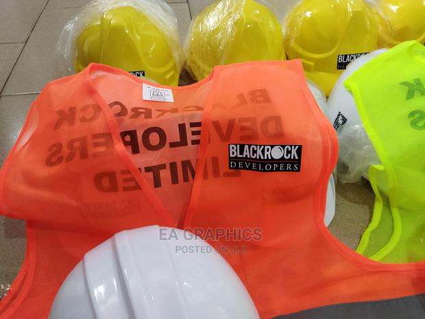 Reflector Vests and Safety Helmet Branding · Photo 7