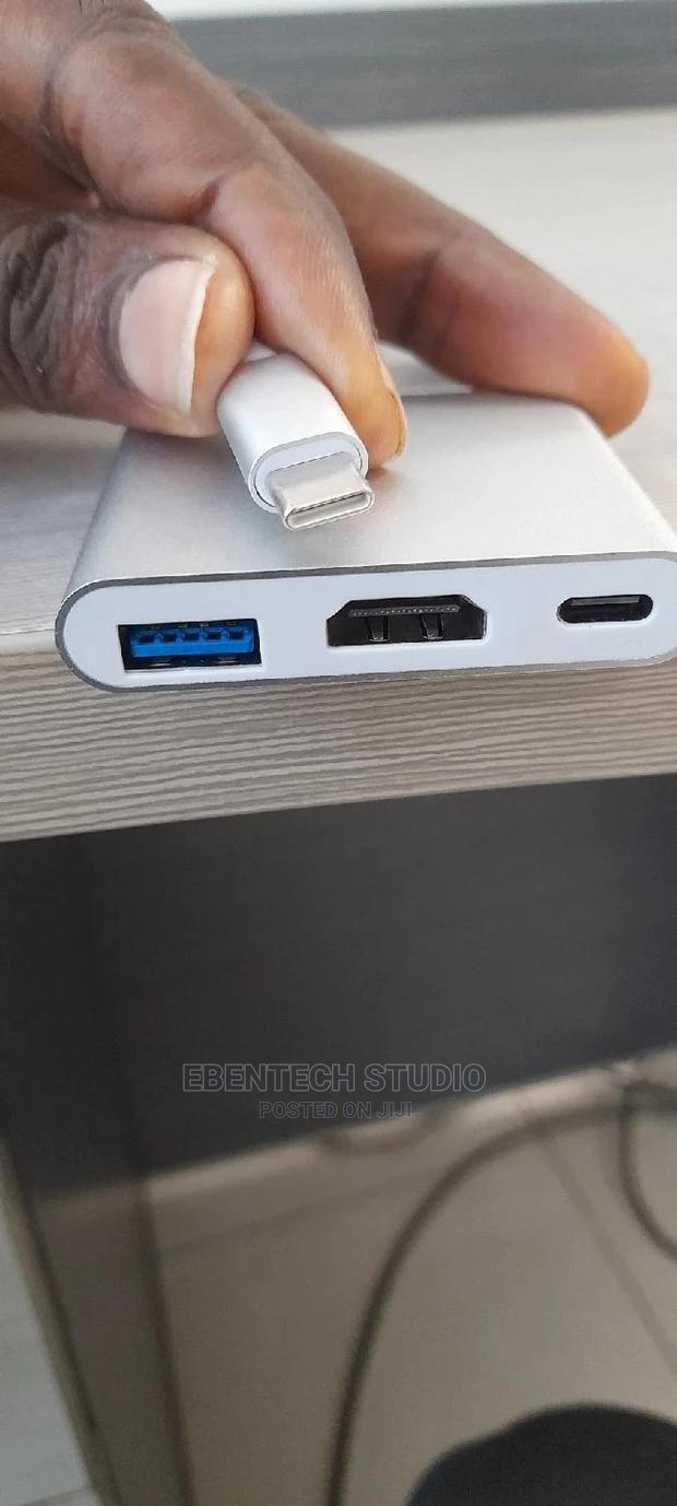 Type-C to HDMI Converter Plus USB Ports · Photo 5