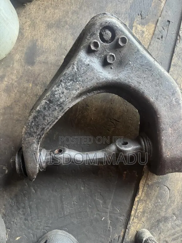 Upper Arm H100 · Photo 1