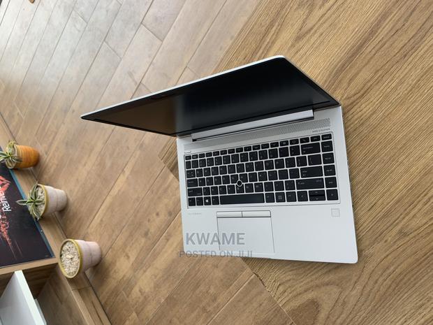 New Laptop HP EliteBook 745 G5 8GB AMD Ryzen SSD 256GB · Photo 1