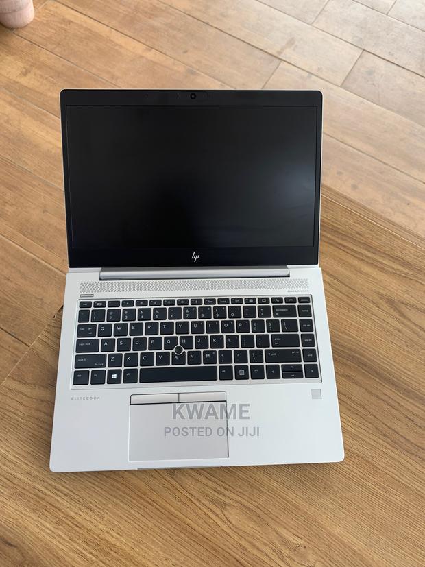 New Laptop HP EliteBook 745 G5 8GB AMD Ryzen SSD 256GB · Photo 3