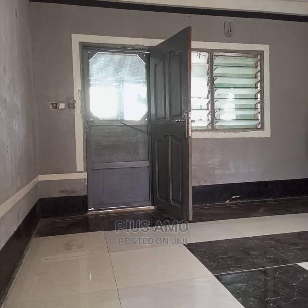 Single Room and Porch · Photo 7