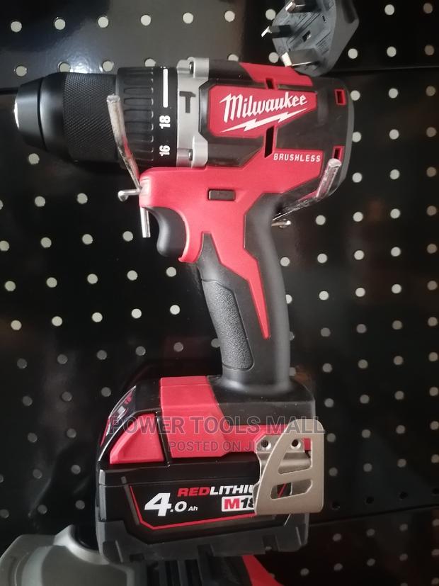 Milwaukee 18v Percussion Drill Compact Brushless 4a 2b · Photo 3