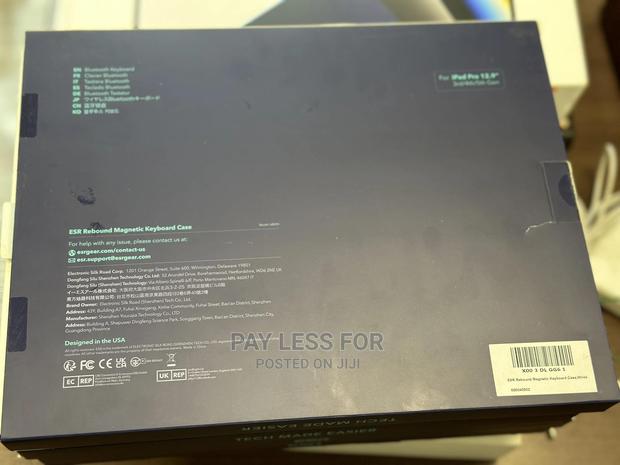 iPad Pro 12.9 Keyboard · Photo 3