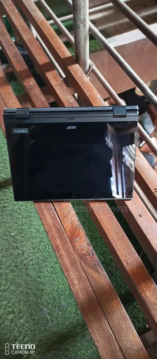 Laptop Acer TravelMate B113 4GB Intel SSD 128GB · Photo 1