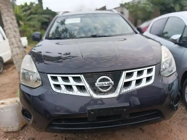 Nissan Rogue 2011 Black · Photo 1