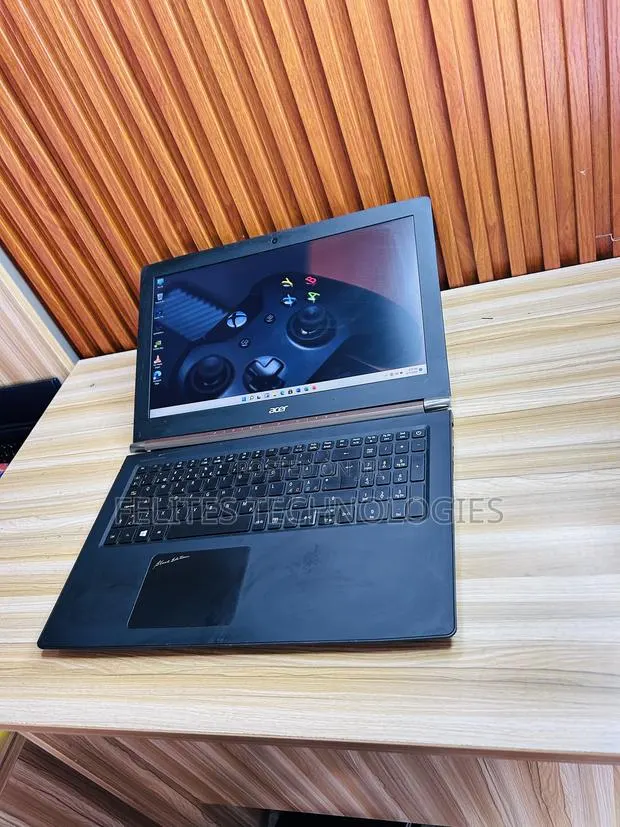 Laptop Acer Aspire V Nitro 16GB Intel Core i5 SSD 256GB · Photo 1