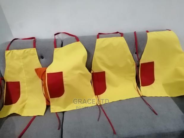 Plain Apron · Photo 1