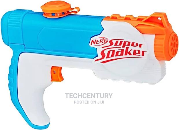 Super Soaker Piranha Water Blaster Gun · Photo 2