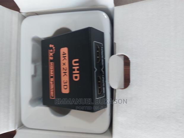 2 Way HDMI Splitter · Photo 2