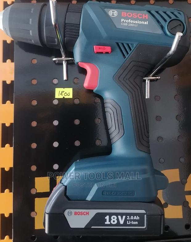 GSB 180-Li Professional Cordless Combi · Photo 2