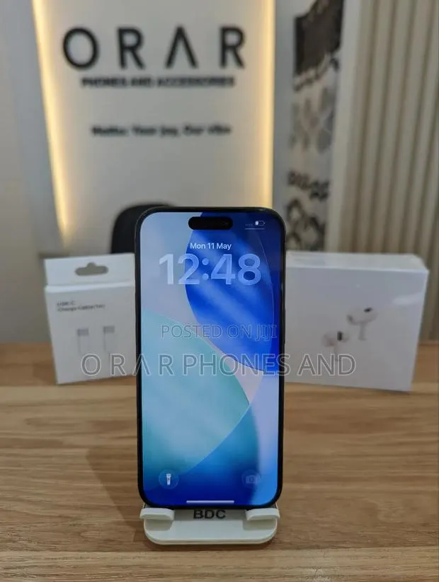 Apple iPhone 15 Pro 256 GB Black · Photo 1