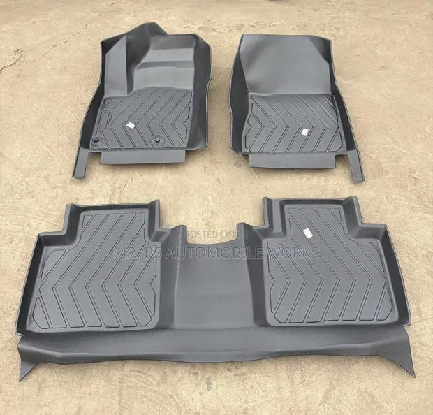 Nissan Rogue / X-Trail Floor Mat (Carpet) · Photo 1