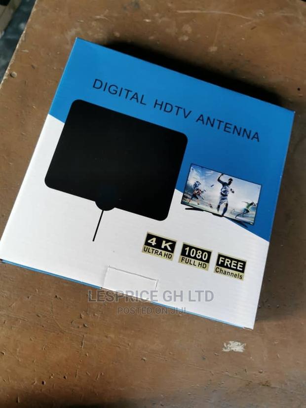 Presentable Digital HDTV Antenna · Photo 1