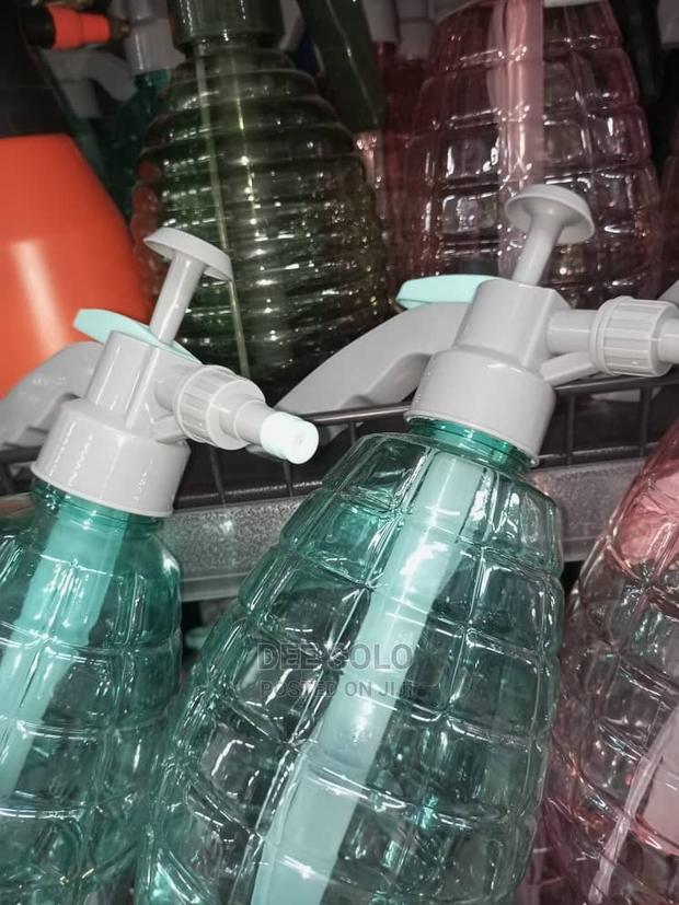 Spray Bottles · Photo 2