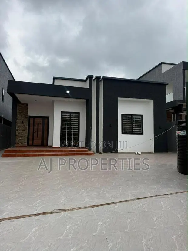 3bdrm House in Oyarifa for sale · Photo 1