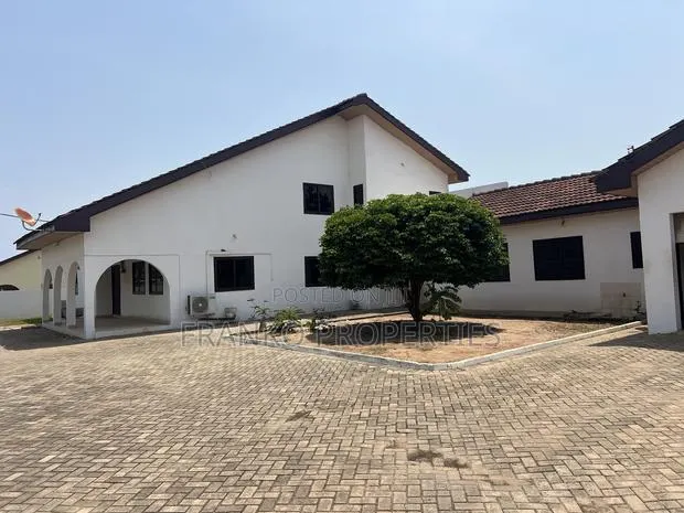 5bdrm House in Franko Properties, Ability for rent · Photo 1