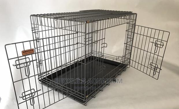 Metallic Indoor Cages · Photo 3
