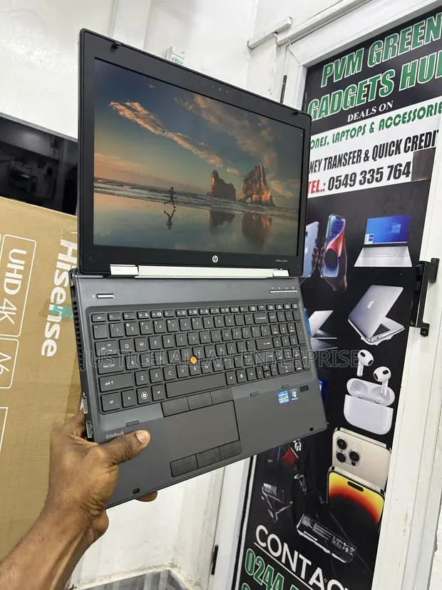 Laptop HP EliteBook 8560W 16GB Intel Core i7 HDD 1T · Photo 1