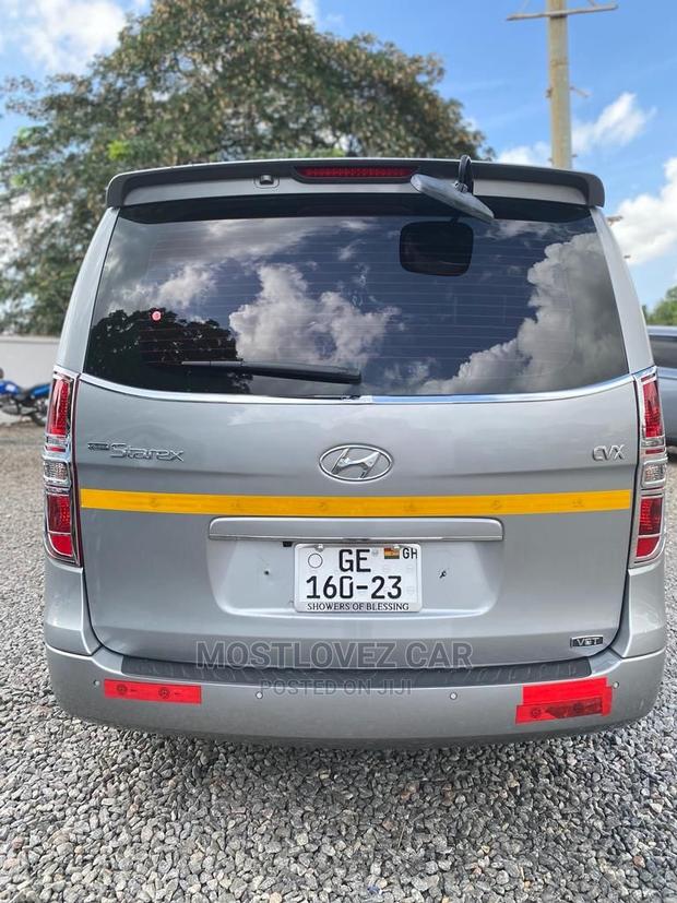 Hyundai Buses Hire Services in Ghana. Ghana Hire Van . · Photo 6