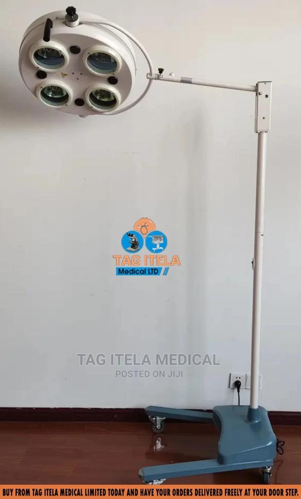 Surgical Operating Lamp (4 Bulb Normal Non-Rechargeable) · Photo 2