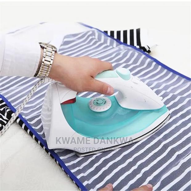 Protective Insulation Ironing Mesh Mat Cover · Photo 2
